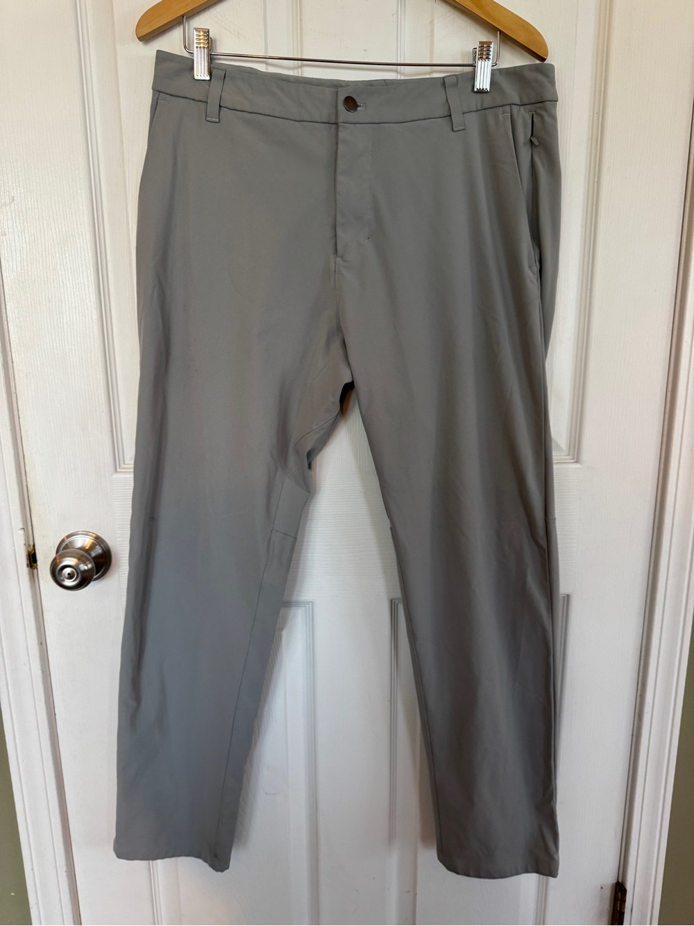 Men's Lululemon Lightweight Gray Performance Pants